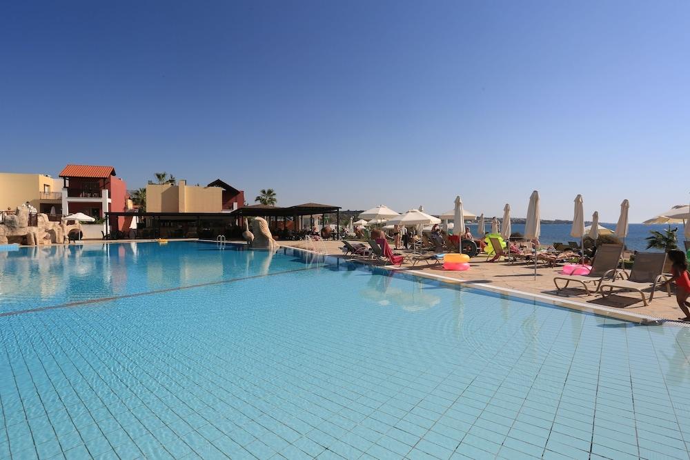 Aqua Sol Water Park Üdülőközpont Korall-öböl